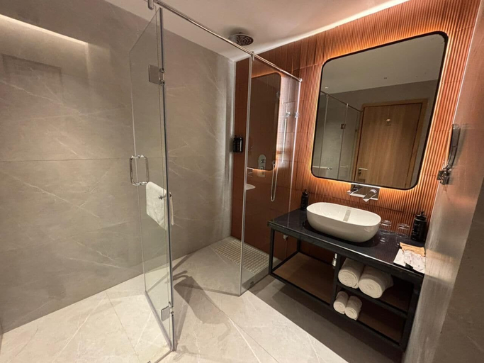 Bathroom 5, Ramada Encore By Wyndham Ayodhya Takpura, Faizabad