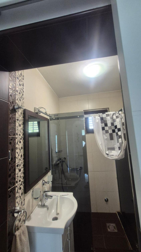 Bathroom, Silver Rose apartman, Veliko Gradište