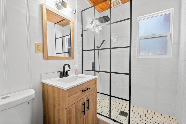 Bathroom, Blue Skies- Modern Cabin, San Bernardino