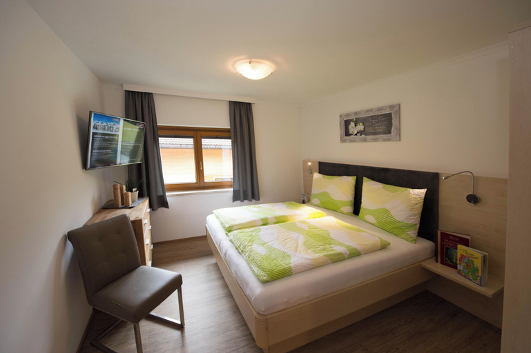 Others 5, Appartement Neumayer, Zell am See
