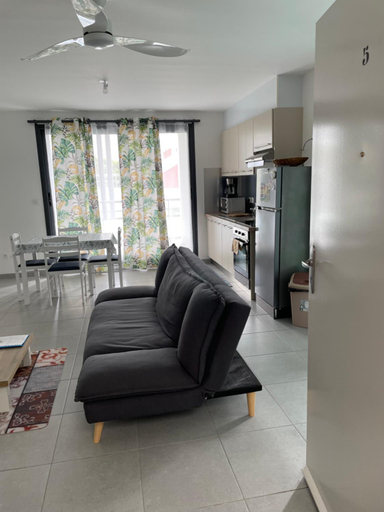 Others 5, Residence Le Carillon, Saint-André