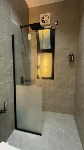 Bathroom 3, وصول ذاتي Alsumo-apartment, Jeddah