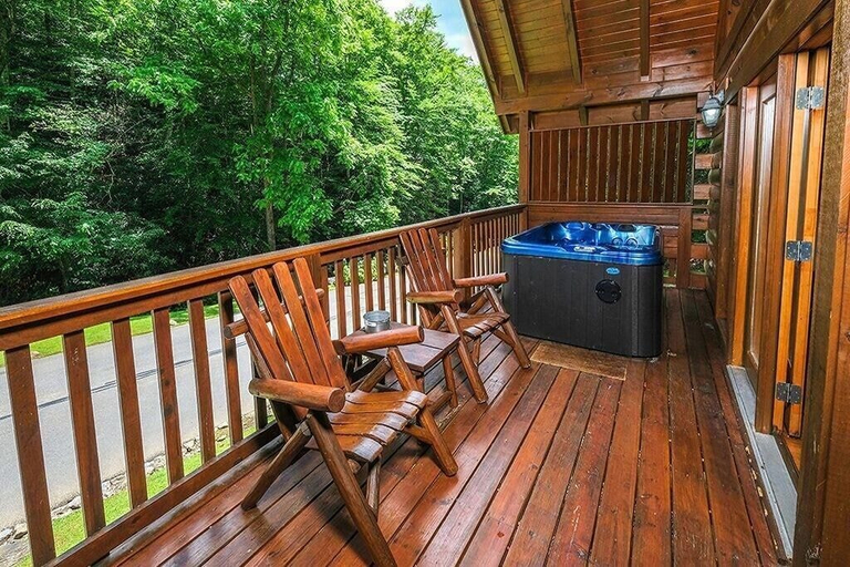 Terrace/patio, Yeti Lodge, Sevier