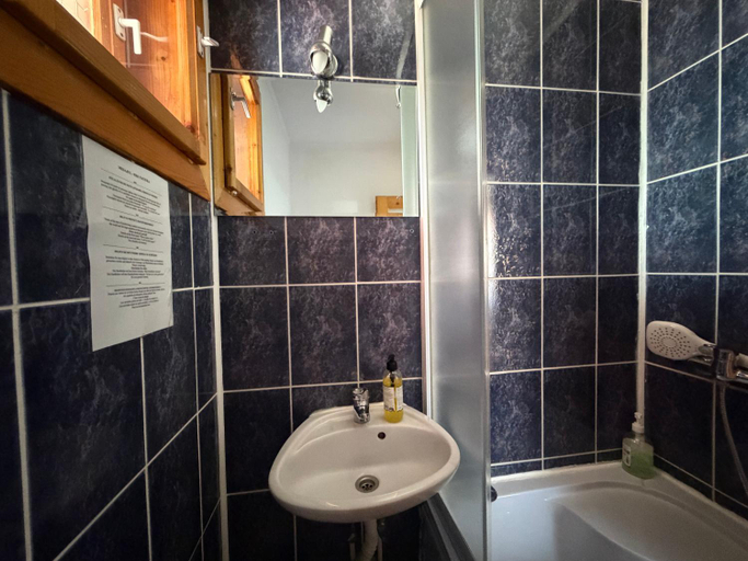 Bathroom 5, Casa Lav, Sinaia
