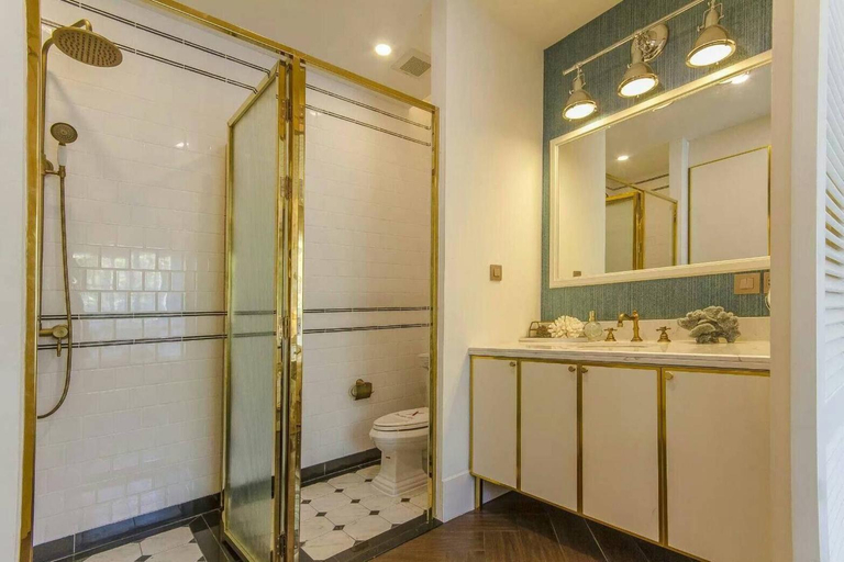 Bathroom 3, Grand Florida Beachfront Pattaya, beach seaview, Sattahip