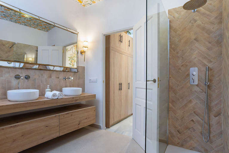 Bathroom 5, Stylish House With Terrace Casa del Buen Viaje, Sevilla
