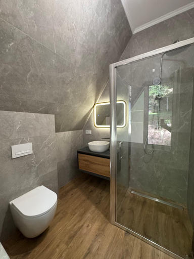 Bathroom, Karpatskyy, Turkivs'kyi