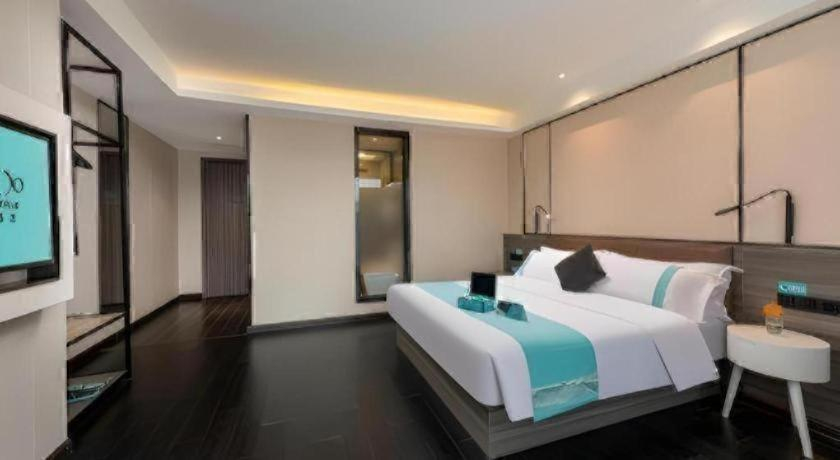 Others 4, Xana Lite Jiangmen Yingbin West, Jiangmen