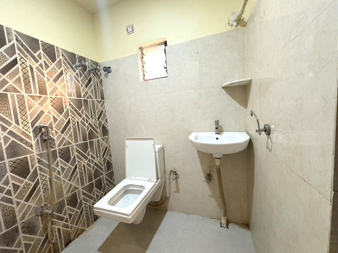 Bathroom 3, Hotel Swahtika Inn Old Digha, Purba Medinipur