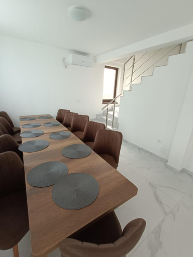Others 5, Casa Venus, Sanmartin