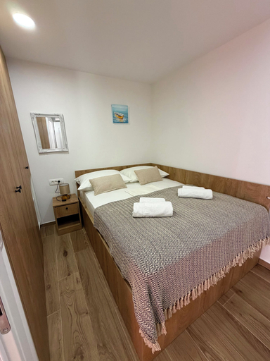 Room 3, Blažov Dvor, Nin