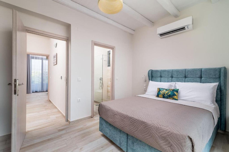 Room 5, Elmara - Beachside Lux Villa 2 With Private Pool, Faistos