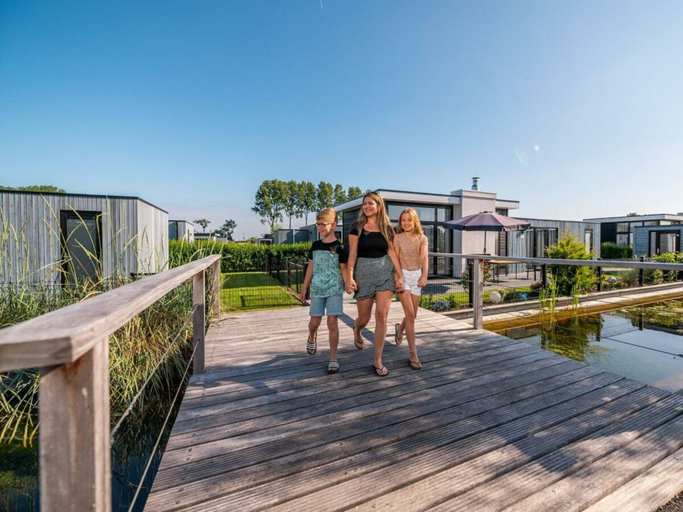 Property grounds, Cube Exclusive 4, Sluis