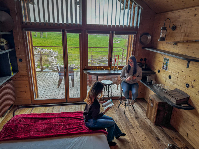 Bedroom, Parc Animalier de Sainte-Croix, Moselle