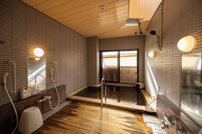 Bathroom 3, Yudanaka Ryokan Hakura, Yamanouchi
