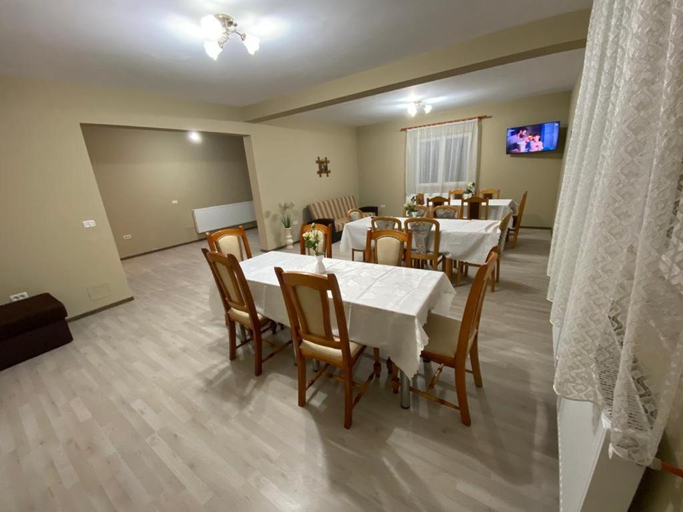 Others 3, Casa Andrei Retezat, Totesti