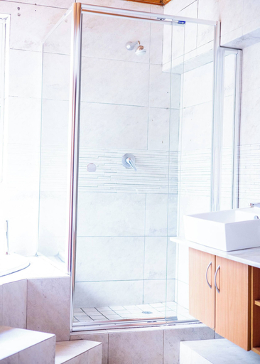 Bathroom 3, Room-luxurious Ensuite - A, City of Johannesburg