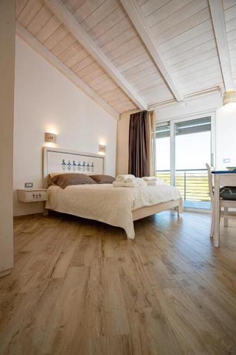 Room 3, Rena Majore Country Resort, Sassari