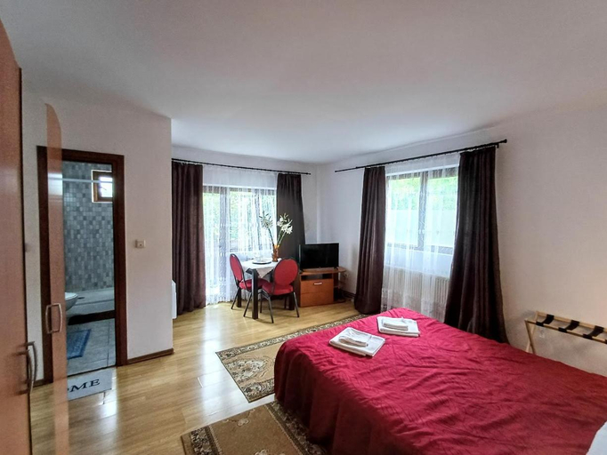 Bedroom 2, Pensiunea Agroturistica Piscul Soarelui, Godeni