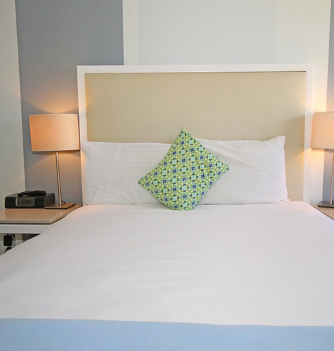 Bedroom 3, Rialto Club, Los Angeles