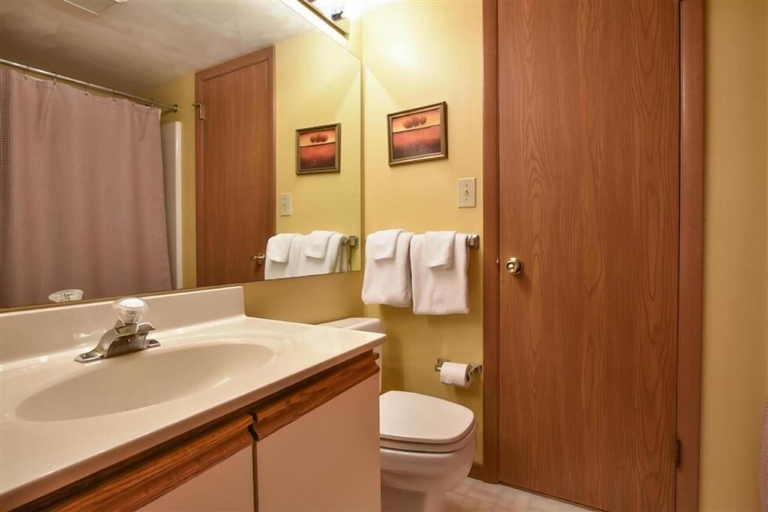 Bathroom 3, Seven Springs Sunridge 2 BR Condo, Mountain Views! by RedAwning, Somerset
