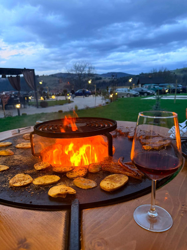 Food & Drinks 3, Bucovina Exclusiv, Vama