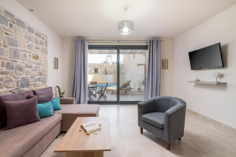 Room 2, Elmara - Beachside Lux Villa 2 With Private Pool, Faistos