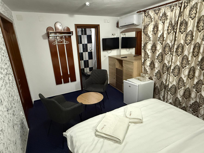 Bedroom 2, La Mateo, Calimanesti