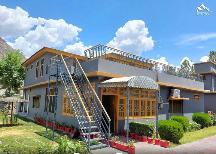 Others 4, Bottleneck Lodges, Northern Areas
