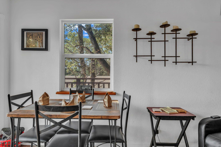 Food & Drinks 5, Mays Luxury Farm Stays, Santa Cruz