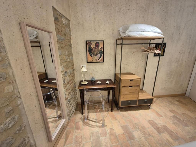 Room 2, Six Keys Guesthouse, Terni