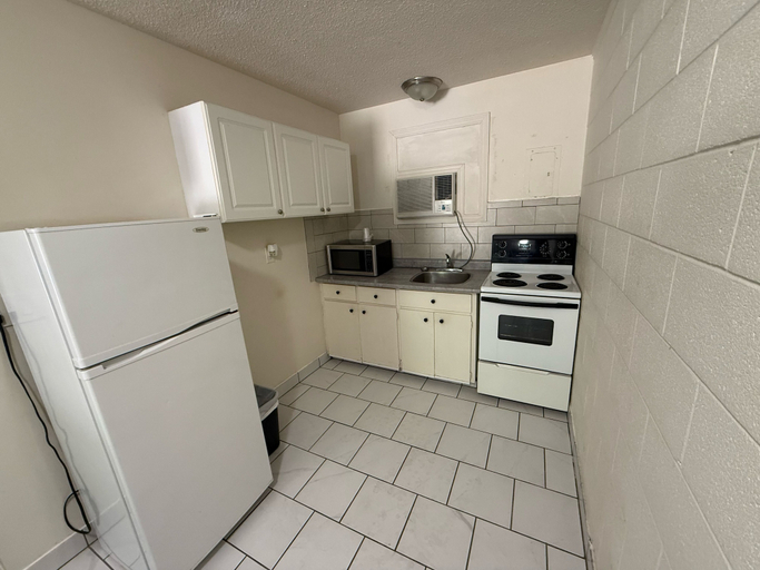 Others, COUNTRY INN MOTEL, Haldimand-Norfolk