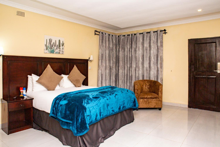 Others 2, Zambezi Junction Lodge & Serengeti Restaurant, Livingstone
