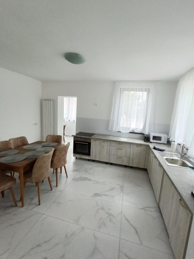 Others 4, Casa Venus, Sanmartin