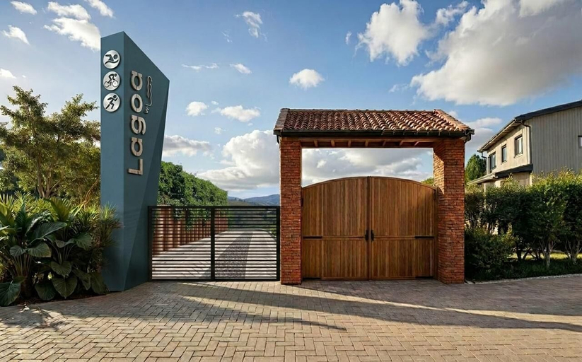 Property grounds, Lagoa by Loop, Peñol