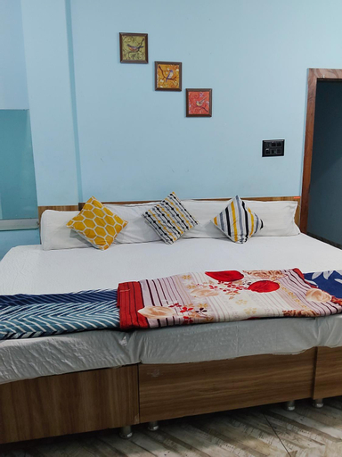 Bedroom 4, Shreeram guest house, Ujjain