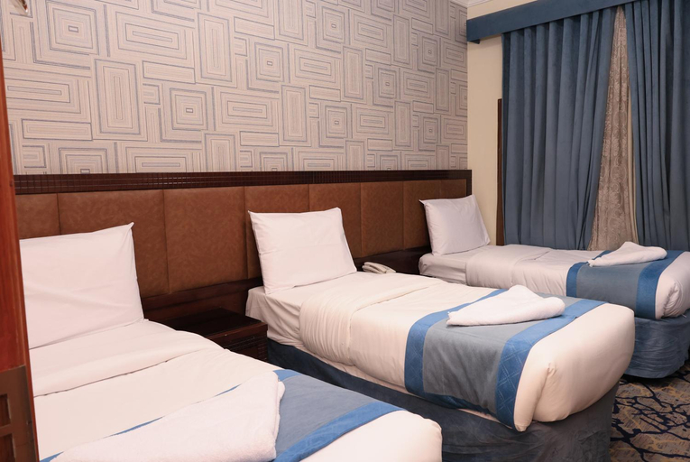 Bedroom 2, Anwar Al Zahraa Hotel, Al Madinah Al Munawwarah
