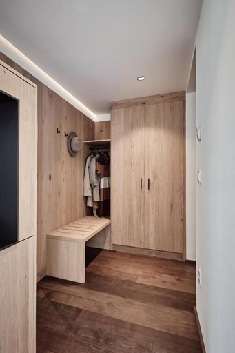 Others 5, byHaller Suites & AO Restaurant, Bolzano