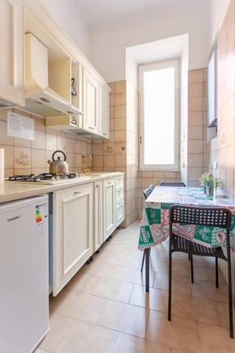 Kitchen 4, Vatican holiday Apartments 1 2, Rome