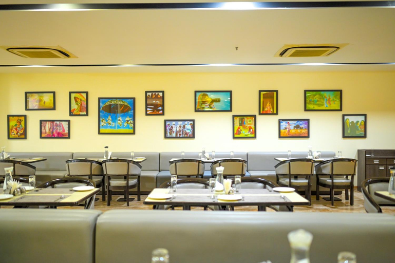 Food & Drinks 4, Ambar Sarovar Portico, Kachchh