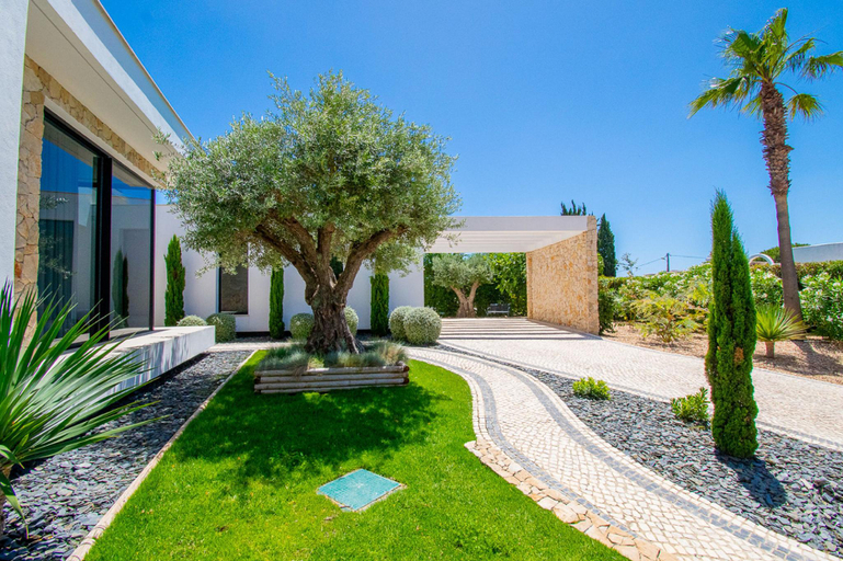 5, Villa Cactus in Carvoeiro, Lagoa
