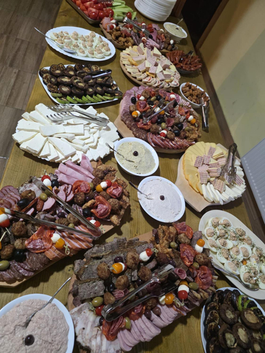 Food & Drinks 3, La Stermin, Vistea De Jos