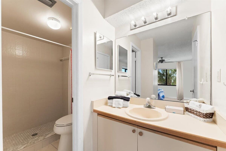 Bathroom 4, Ocean Village Club K35, Saint Johns