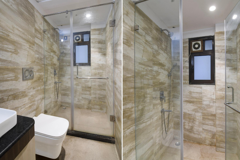 Bathroom, Super Townhouse Newtown DLF, North 24 Parganas