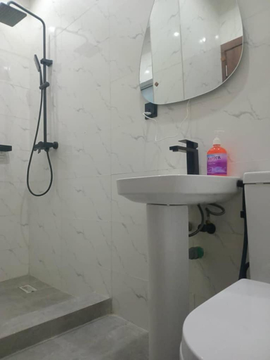 Bathroom, Brentwood Premium Apartments, Eti-Osa
