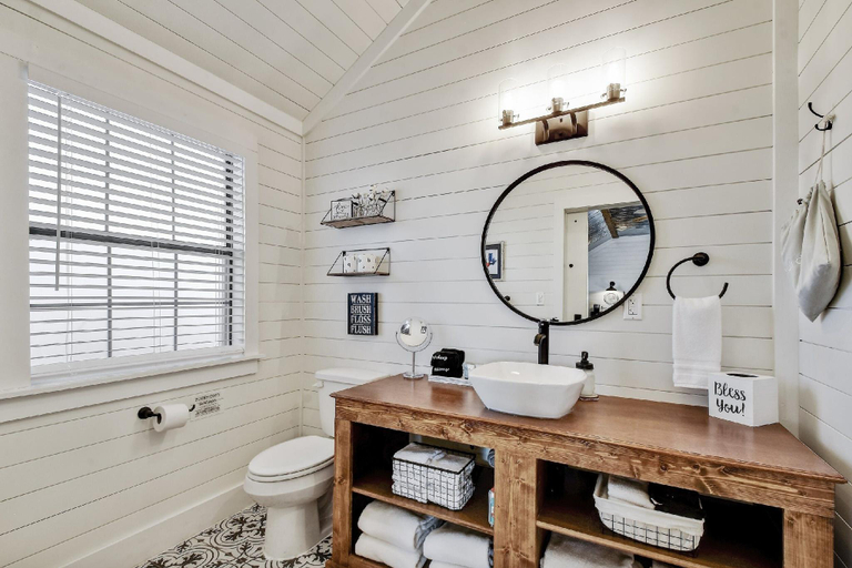 5, Stargazing Retreat at Lone Star Cottage, Gillespie