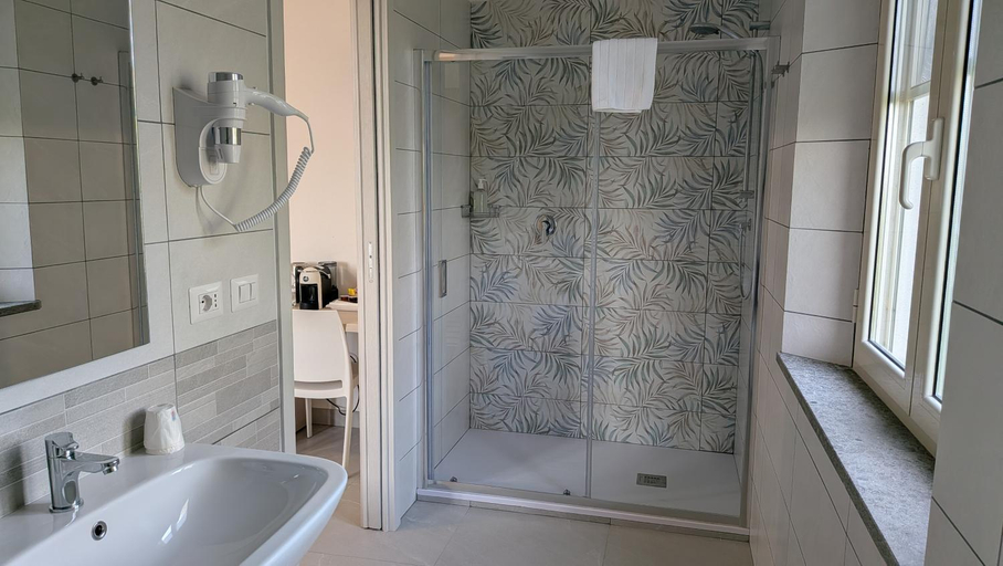 Bathroom 3, Agrialbergo Capalbio La Sugherella, Grosseto