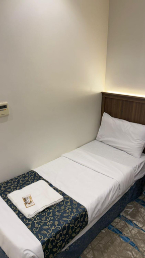 Bedroom 3, Burj Al Balad Hotel, Makkah