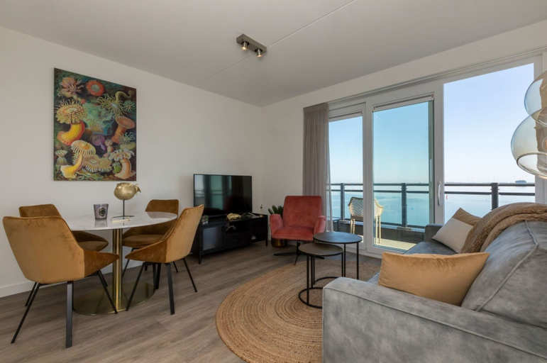 Primary image, Apartment Sint Annaland With Marina Views, Tholen
