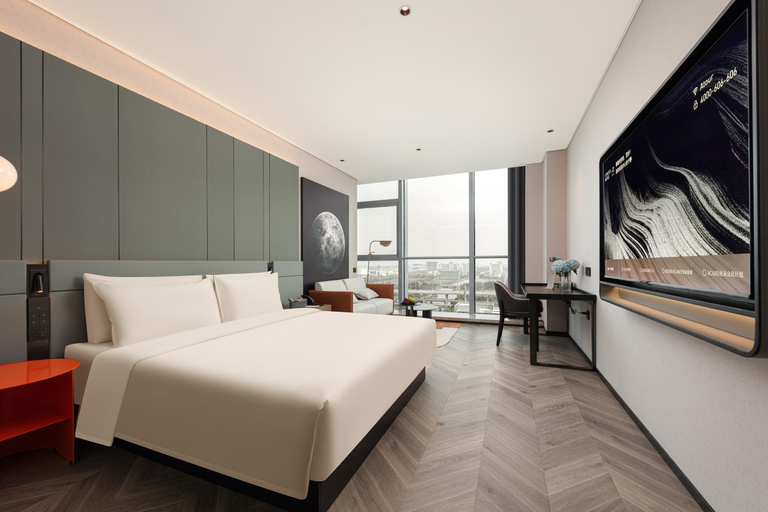 Bedroom 2, Atour S Hotel Shanghai Dishui Lake Lingang Wanda Plaza, Shanghai